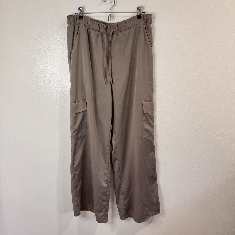 Abercrombie & Fitch Pants M Lounge Wide Leg Cargo Satin Gray Taupe Pull On